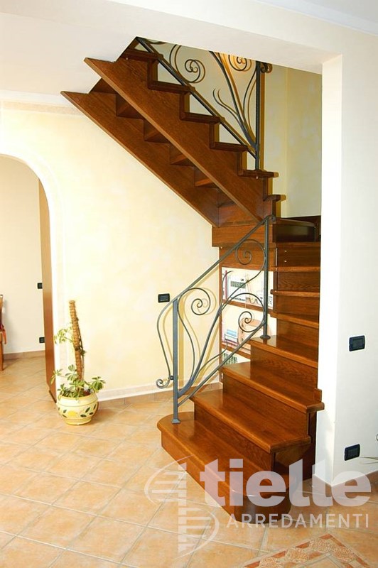 Scala a giorno realizzata in legno Rovere Scale a Giorno