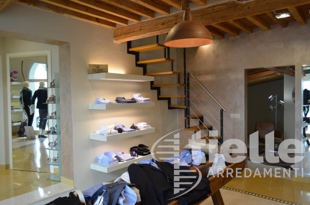 Scala a rampa con monostruttura portante  Scale a Giorno