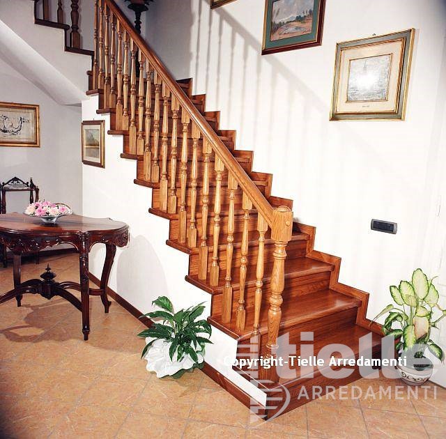 Ringhiera tradizionale in legno rovere Ringhiere